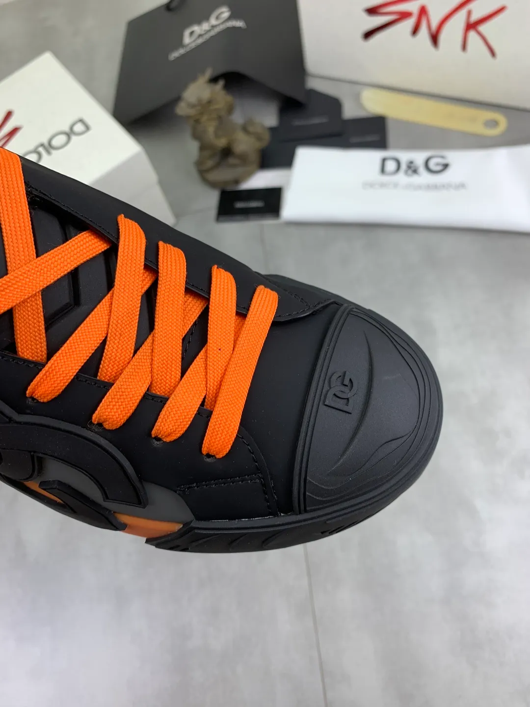 Men's shoes 💰P580💰 [New model] The latest hot style, top original quality, the official website synchronized with "DOLCE&GABBANA [Dolce & Gabbana] ~ High Quality." Effect Low-top casual DG men's shoes, loved by many celebrities, using high-end imported first-layer calfskin splicing logo design + cowhide feet, simple and elegant, perfectly interpreting the latest inspiration for shoes, integrating classics and fashion, luxury dreams, leading fashion Suitable for drivers, light and comfortable to drive, light and breathable for outdoor travel, high-end quality, trustworthy, 5️⃣color🉑️choice! Code number: 38-46